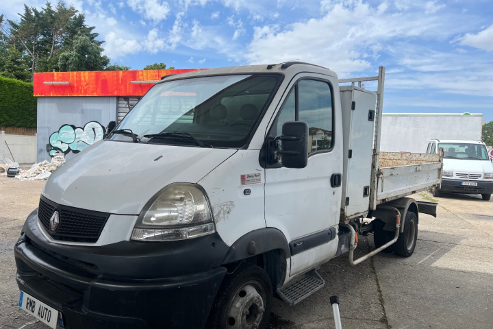 RENAULT MASTER CHASSIS CAB