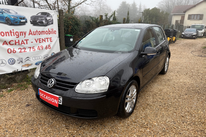 VOLKSWAGEN GOLF