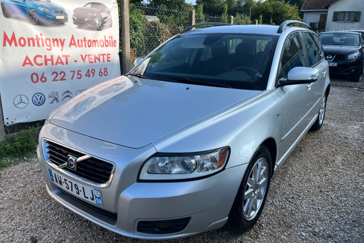 VOLVO V50