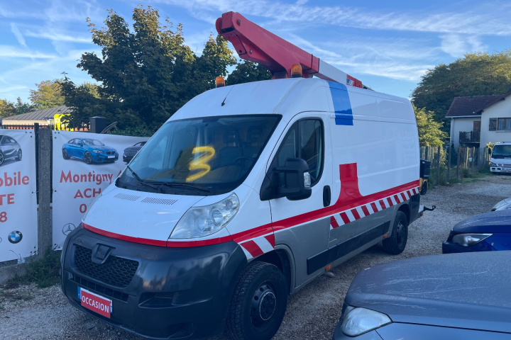 PEUGEOT BOXER FOURGON