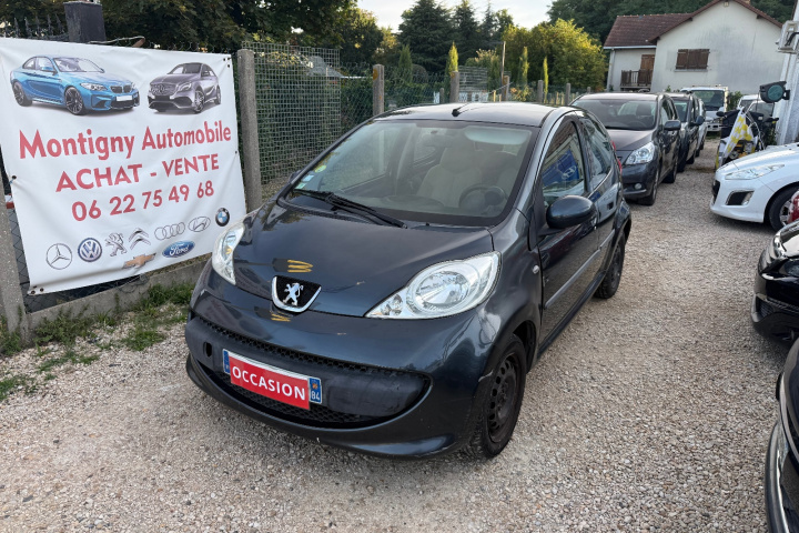 PEUGEOT 107